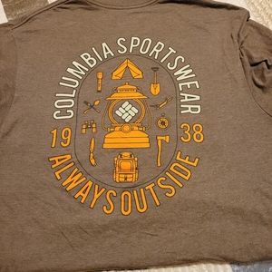 Columbia T-shirt